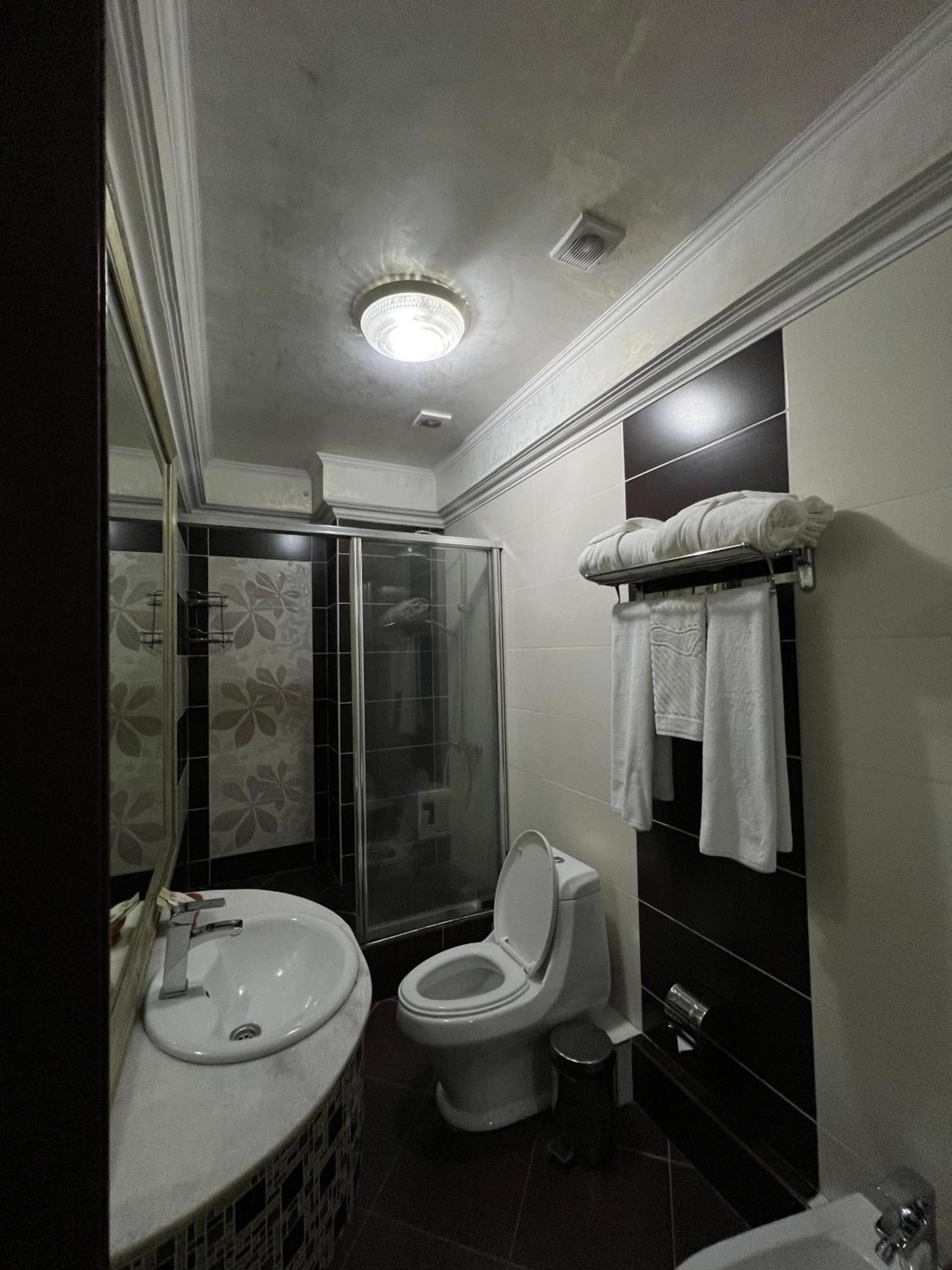 Sary Arka Hotel Shymkent Habitación foto