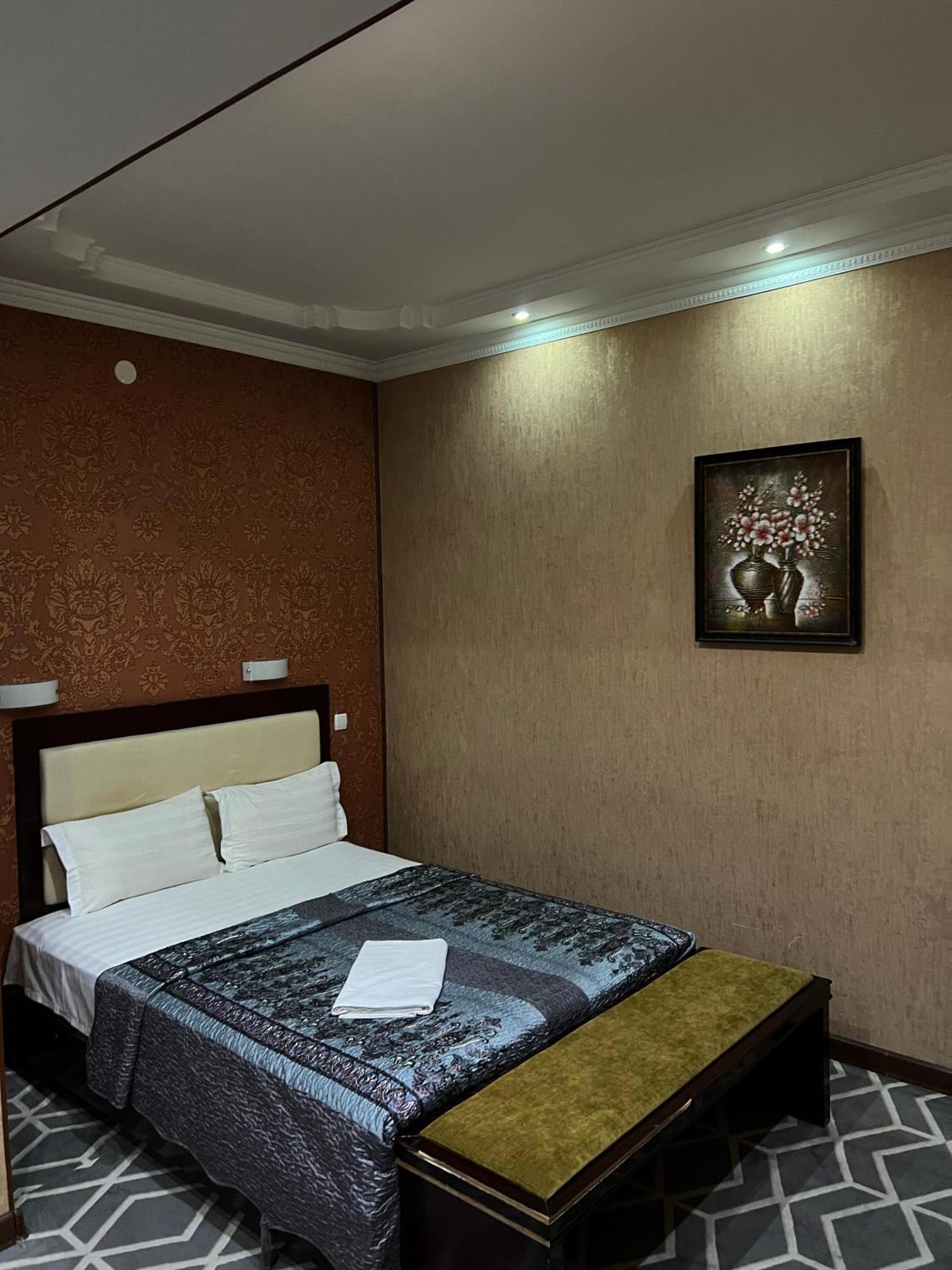 Sary Arka Hotel Shymkent Habitación foto